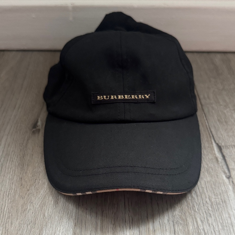 Burberry Classic Golf Hat
